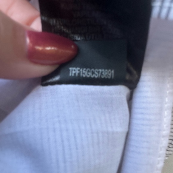 TIBI
BOW DETAILS STRIPES SLEEVELESS TOP - Picture 9 of 10